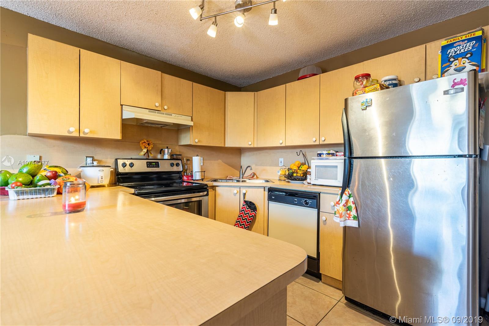 16004 Southwest 87th Terrace Miami, FL 33193 - Photo 21 of 38