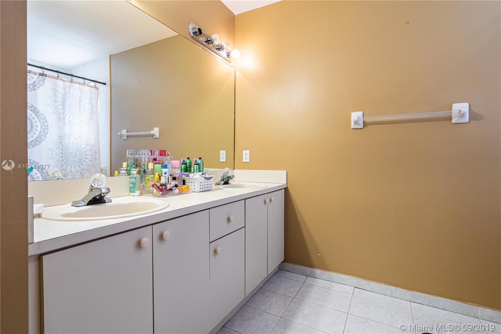 16004 Southwest 87th Terrace Miami, FL 33193 - Photo 33 of 38