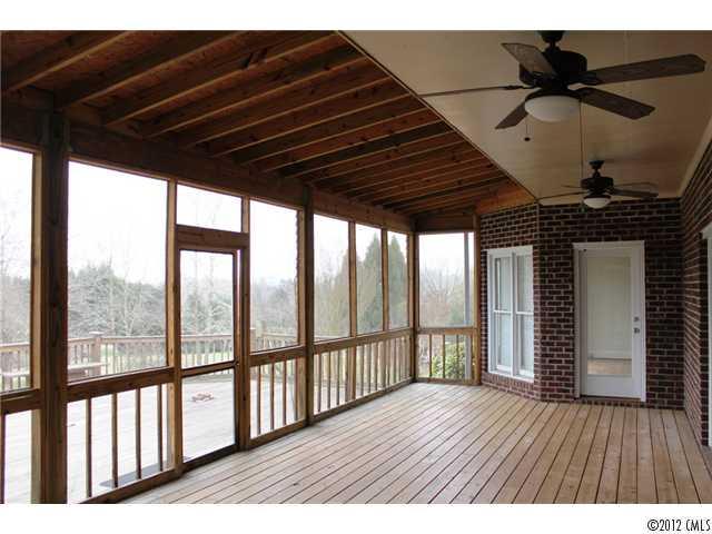 6033 Highview Road Matthews, NC 28104 - Photo 11 of 12 Gallery Image 11
