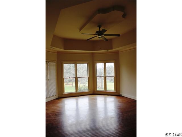 6033 Highview Road Matthews, NC 28104 - Photo 5 of 12 Gallery Image 5