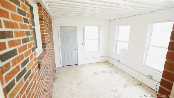 $189,900 | 109 West Haynes Street, Eldon, MO 65026
