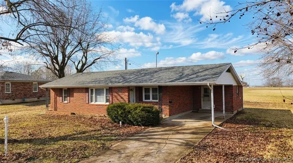 $189,900 | 109 West Haynes Street, Eldon, MO 65026