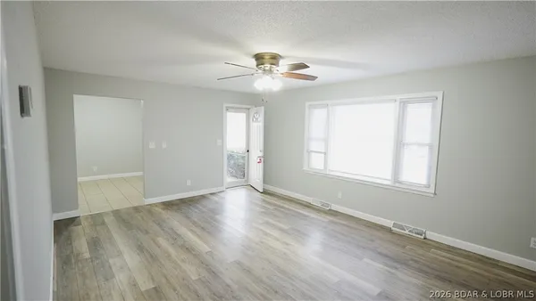 $189,900 | 109 West Haynes Street, Eldon, MO 65026