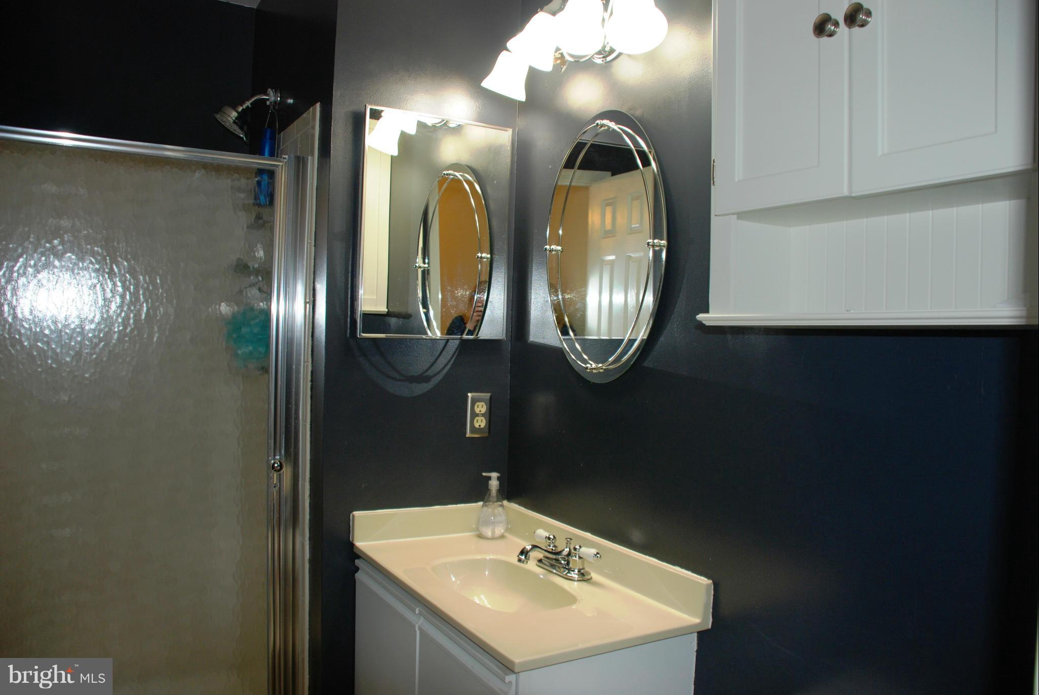 3989 Forest Valley Road Baltimore, MD 21234 - Photo 13 of 21 Bath (Master)