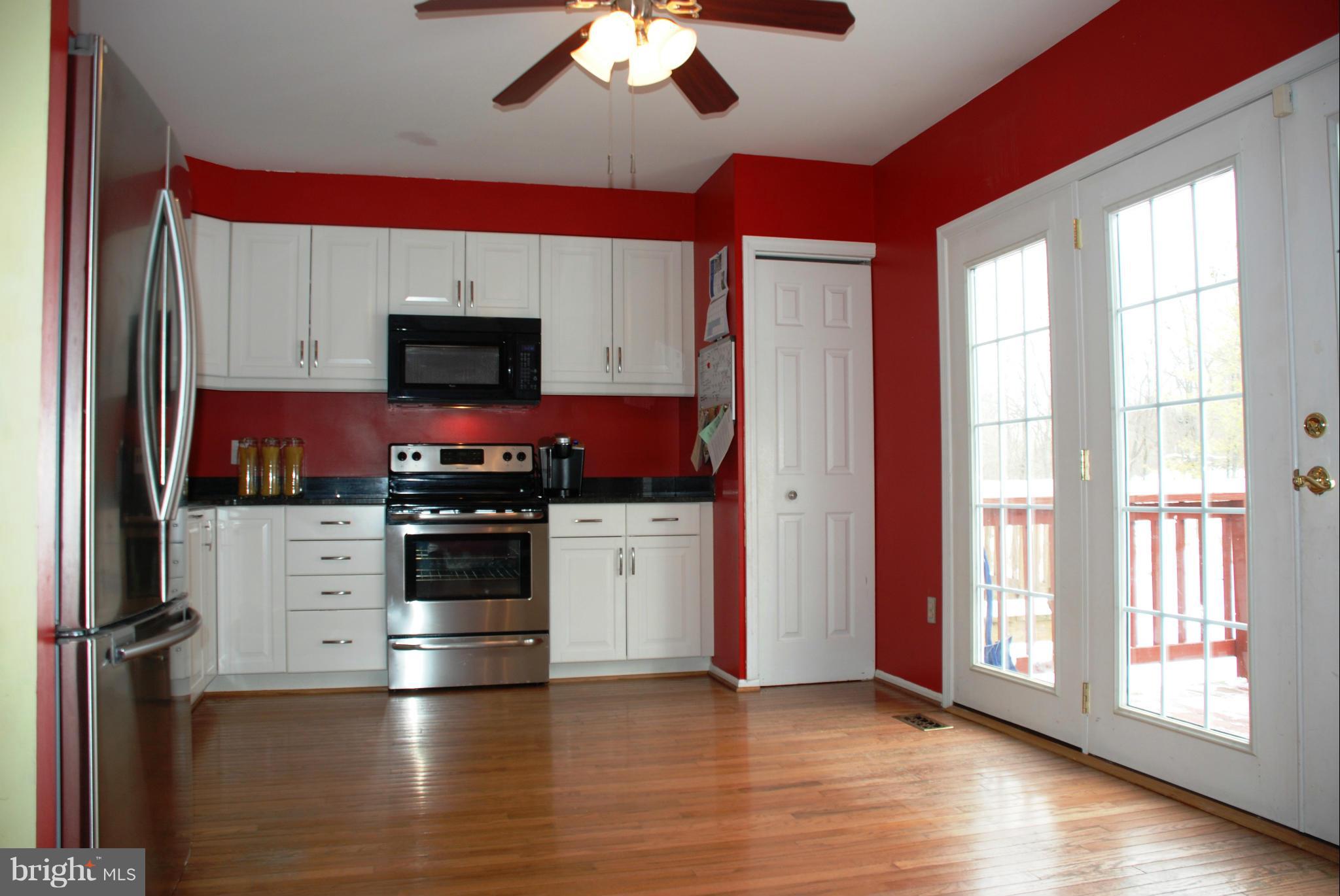 3989 Forest Valley Road Baltimore, MD 21234 - Photo 3 of 21 Kitchen