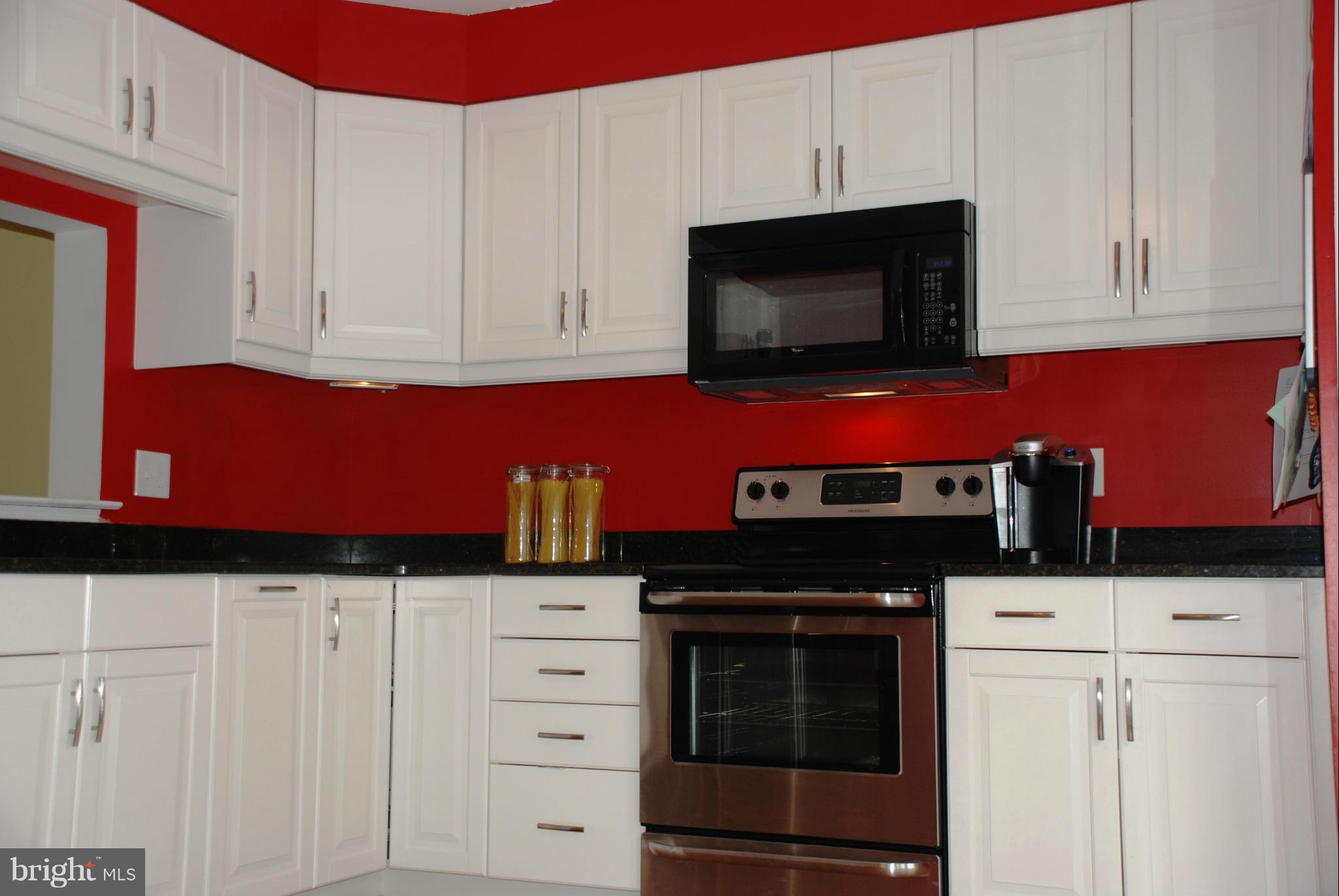 3989 Forest Valley Road Baltimore, MD 21234 - Photo 4 of 21 Kitchen