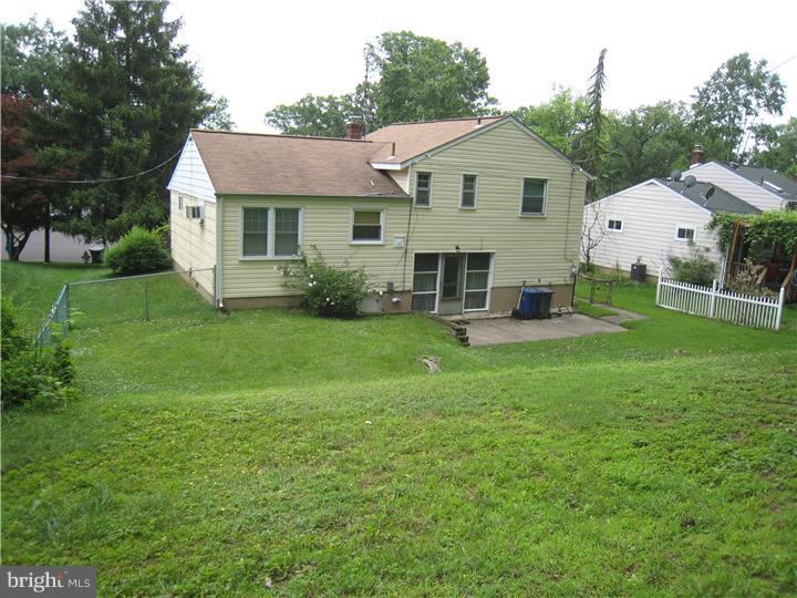 1324 Rose Road Abington, PA 19001 - Photo 2 of 4 Gallery Image 2