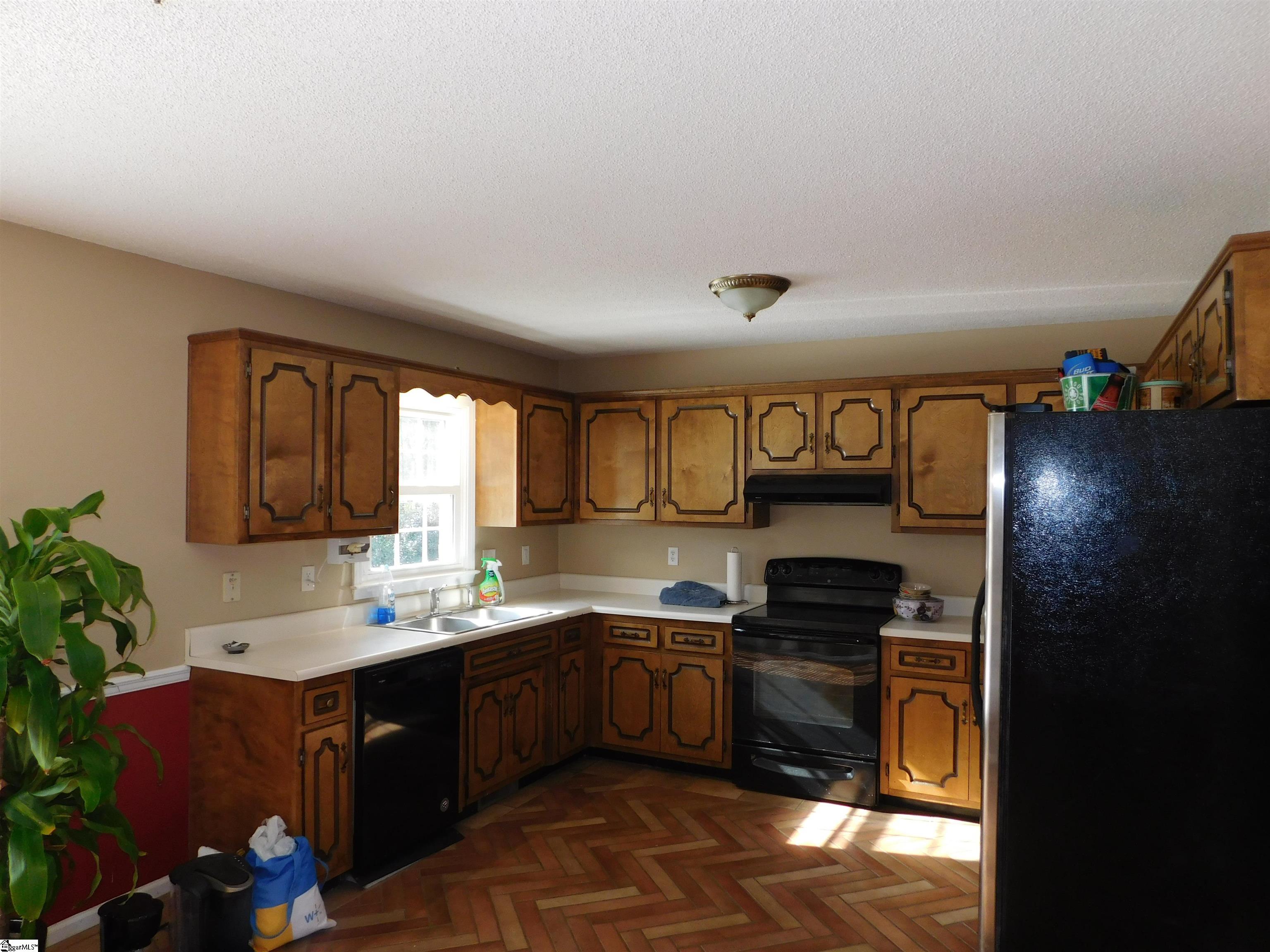 205 State Rd S-30-874 Clinton, SC 29325 - Photo 6 of 20 Gallery Image 6