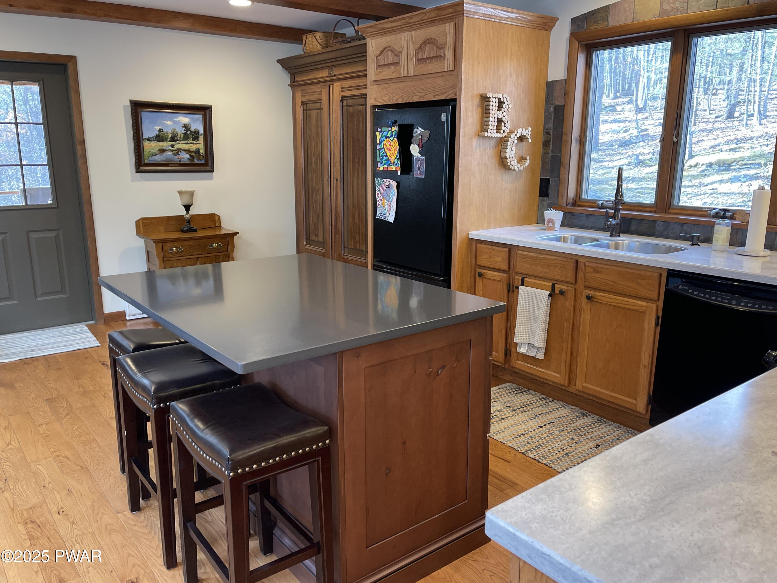 72 Boulder Point Road Lakeville, PA 18438 - Photo 10 of 39 10 Kitchen