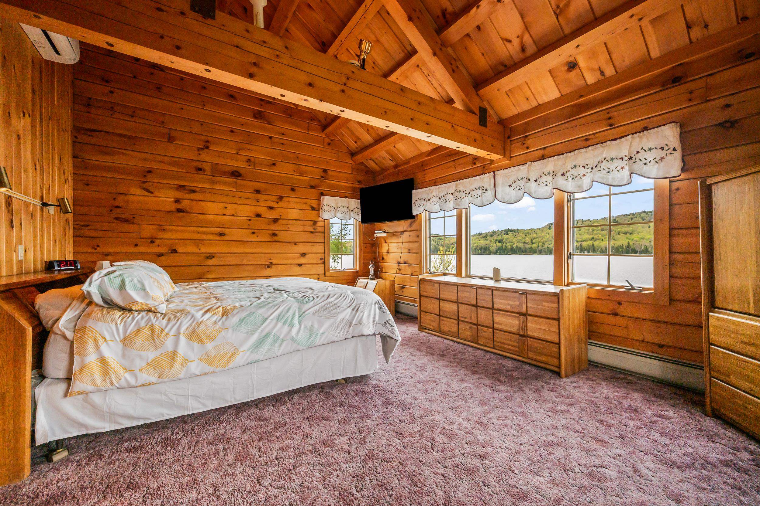 1411 Diamond Pond Road Stewartstown, NH 03576 - Photo 22 of 54