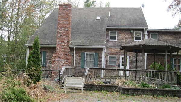 109 New Boston Road Fairhaven, MA 02719 - Photo 3 of 18 Gallery Image 3