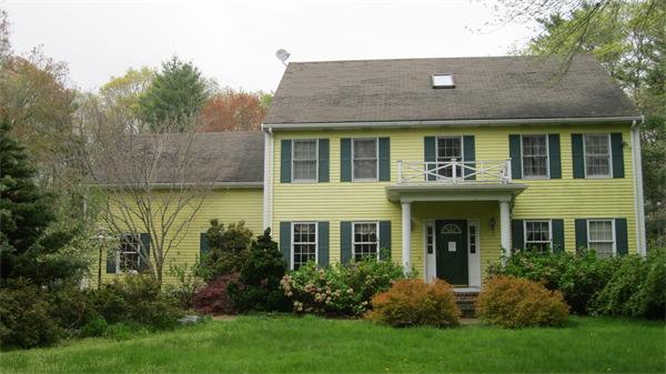 109 New Boston Road Fairhaven, MA 02719 - Photo 4 of 18 Gallery Image 4