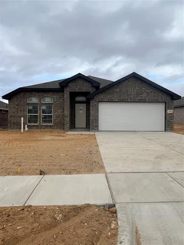 $330,892 | 1410 Quail Crk Drive, Cleburne, TX 76033