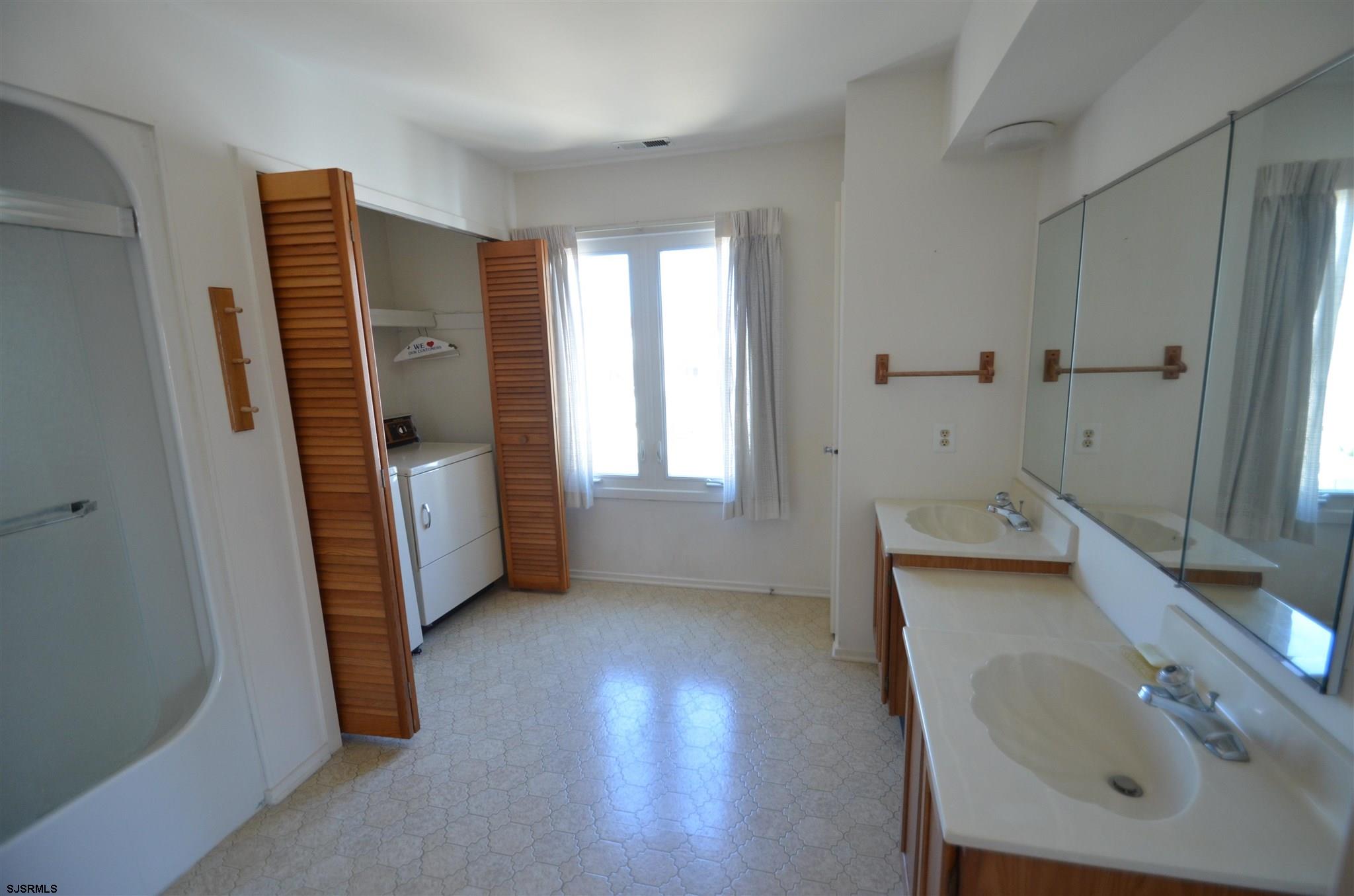 18 Surfside Road Brigantine, NJ 08203 - Photo 22 of 32 Gallery Image 22