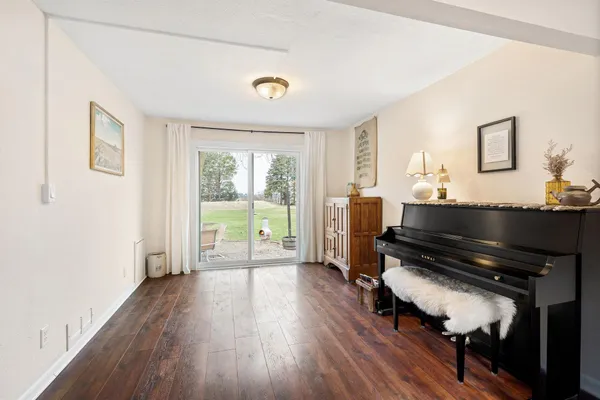 $198,500 | 22383 570th Avenue, Austin, MN 55912