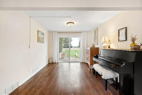 $198,500 | 22383 570th Avenue, Austin, MN 55912