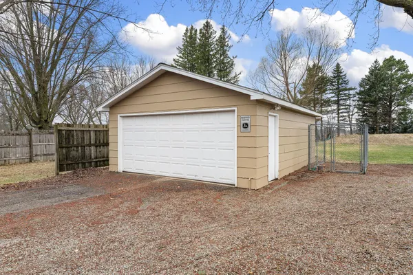 $198,500 | 22383 570th Avenue, Austin, MN 55912