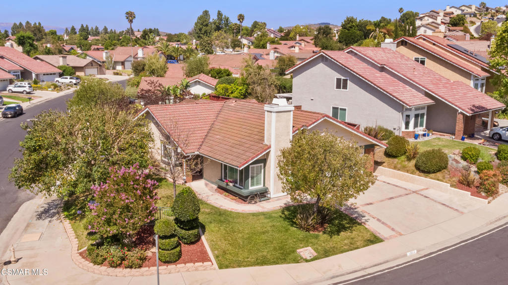 13617 Gunsmoke Road Moorpark, CA 93021 - Photo 3 of 54