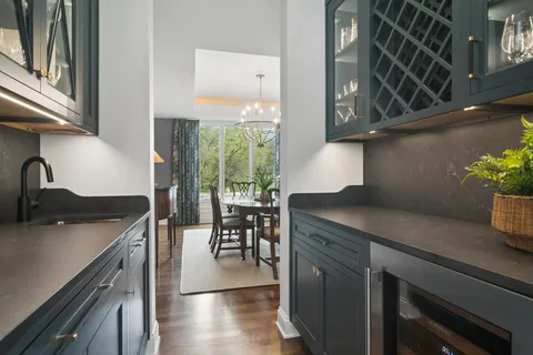 $1,350,000 | 425 Brookmont Lane, North Barrington, IL 60010