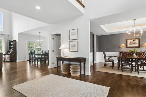 $1,350,000 | 425 Brookmont Lane, North Barrington, IL 60010