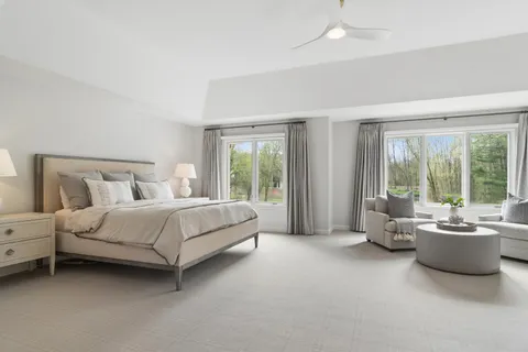 $1,350,000 | 425 Brookmont Lane, North Barrington, IL 60010