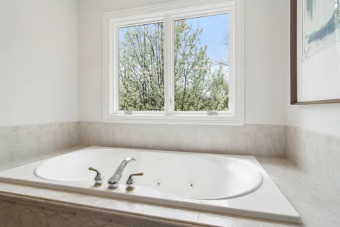 $1,350,000 | 425 Brookmont Lane, North Barrington, IL 60010