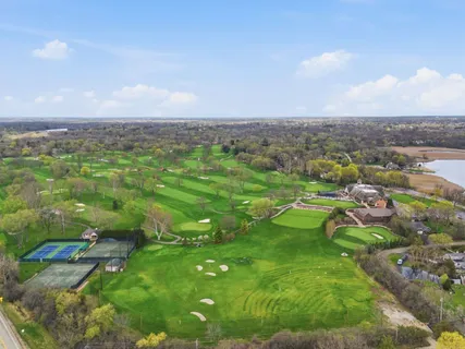 $1,350,000 | 425 Brookmont Lane, North Barrington, IL 60010