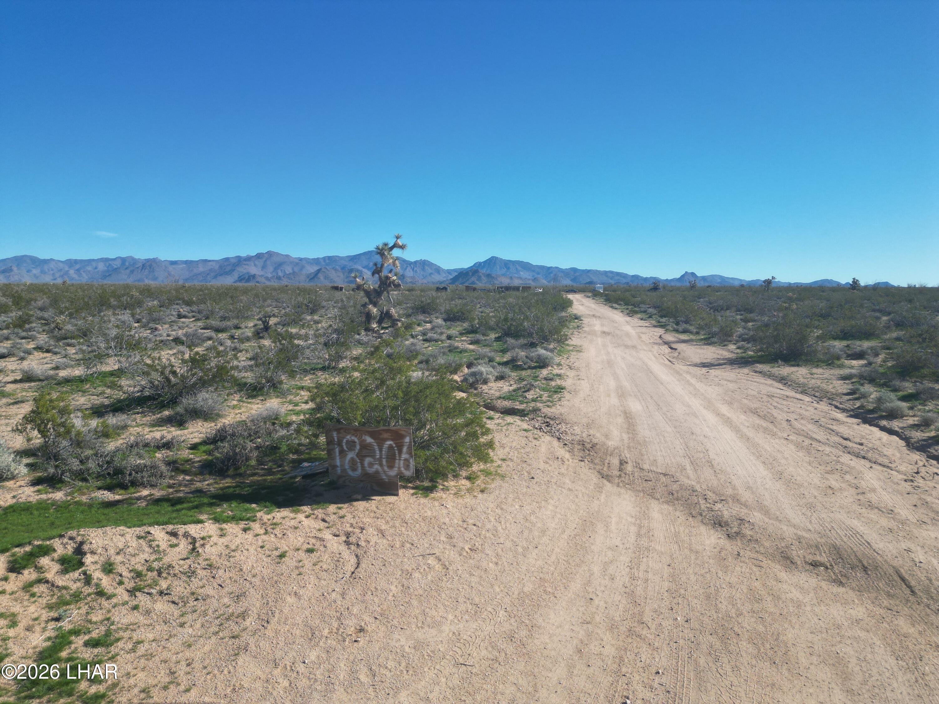 18206 South Gene Autry Road Yucca, AZ 86438 - Photo 7 of 17 a view of mountain view with mountain view
