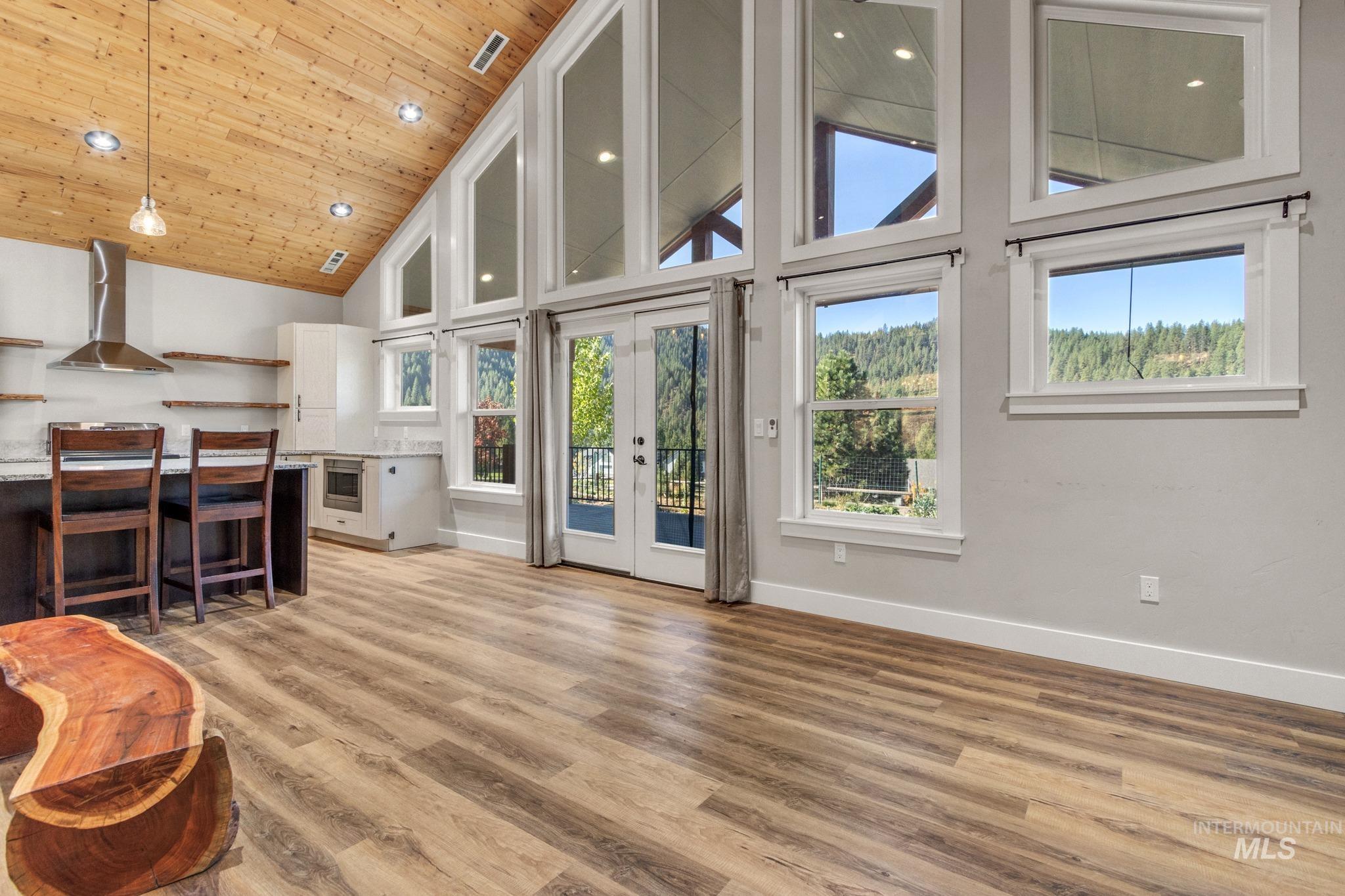 111 Swan Lane Boise, ID 83716 - Photo 14 of 50