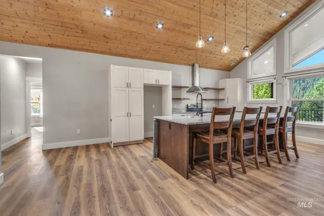 $1,150,000 | 111 Swan Lane, Boise, ID 83716