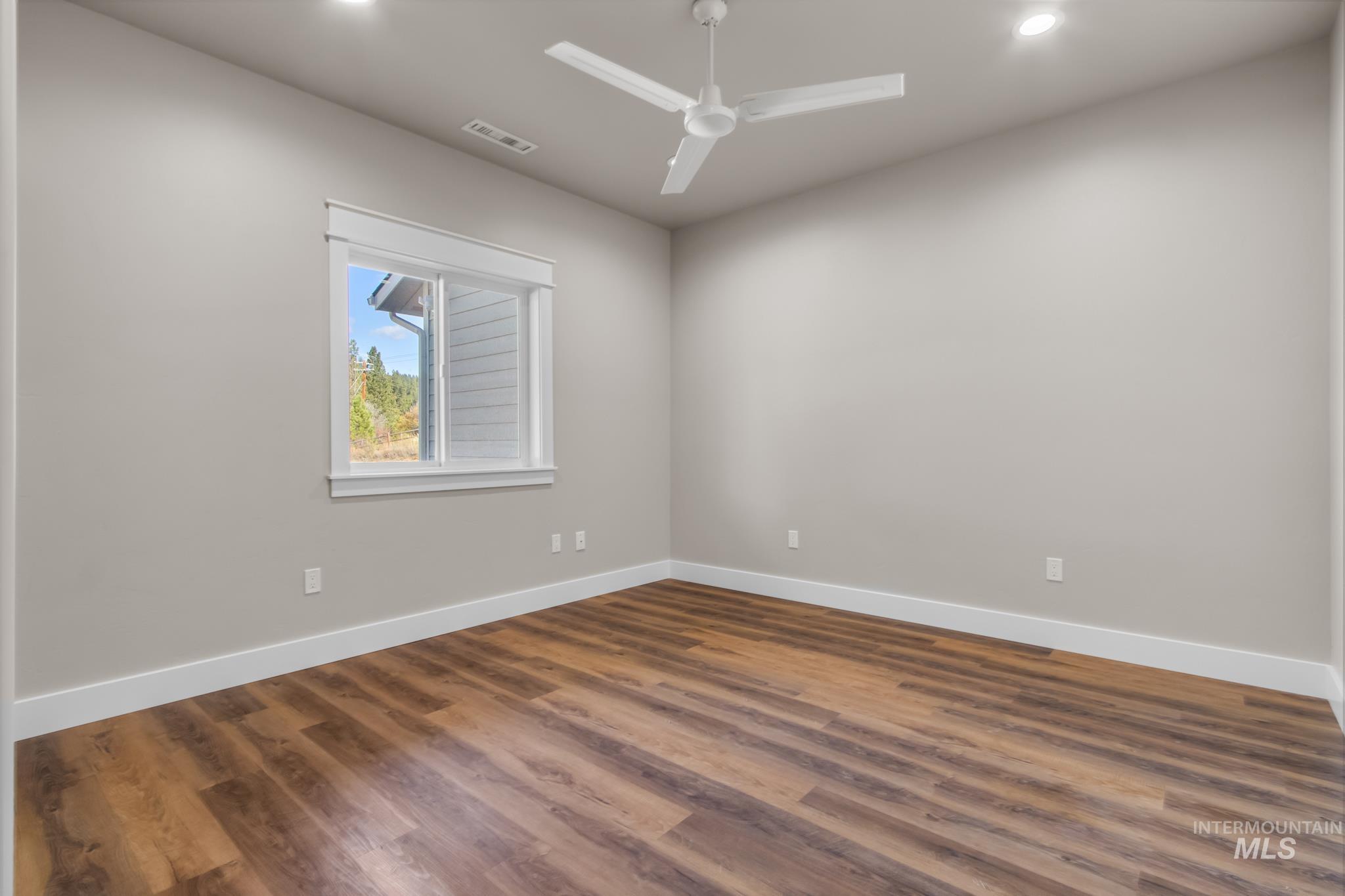 111 Swan Lane Boise, ID 83716 - Photo 40 of 50