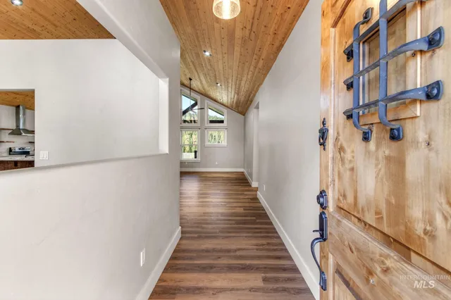 $1,150,000 | 111 Swan Lane, Boise, ID 83716