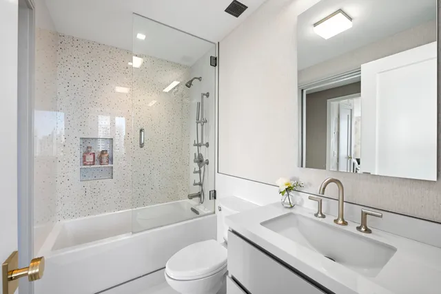 $7,995,000 | 300 East 77th Street, Unit 27/28B | Lenox Hill