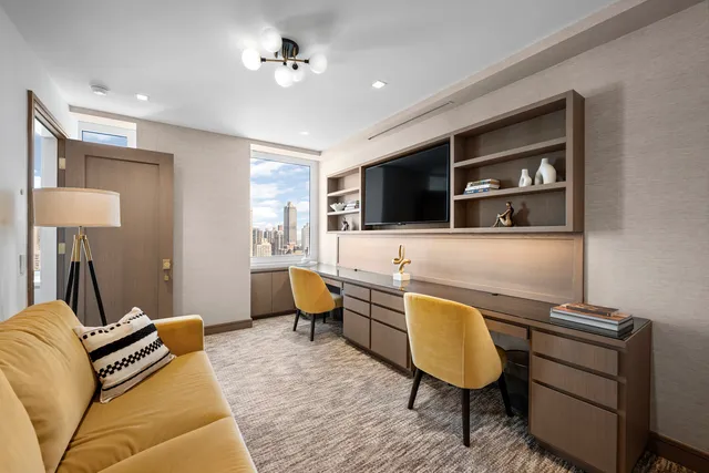 $7,995,000 | 300 East 77th Street, Unit 27/28B | Lenox Hill