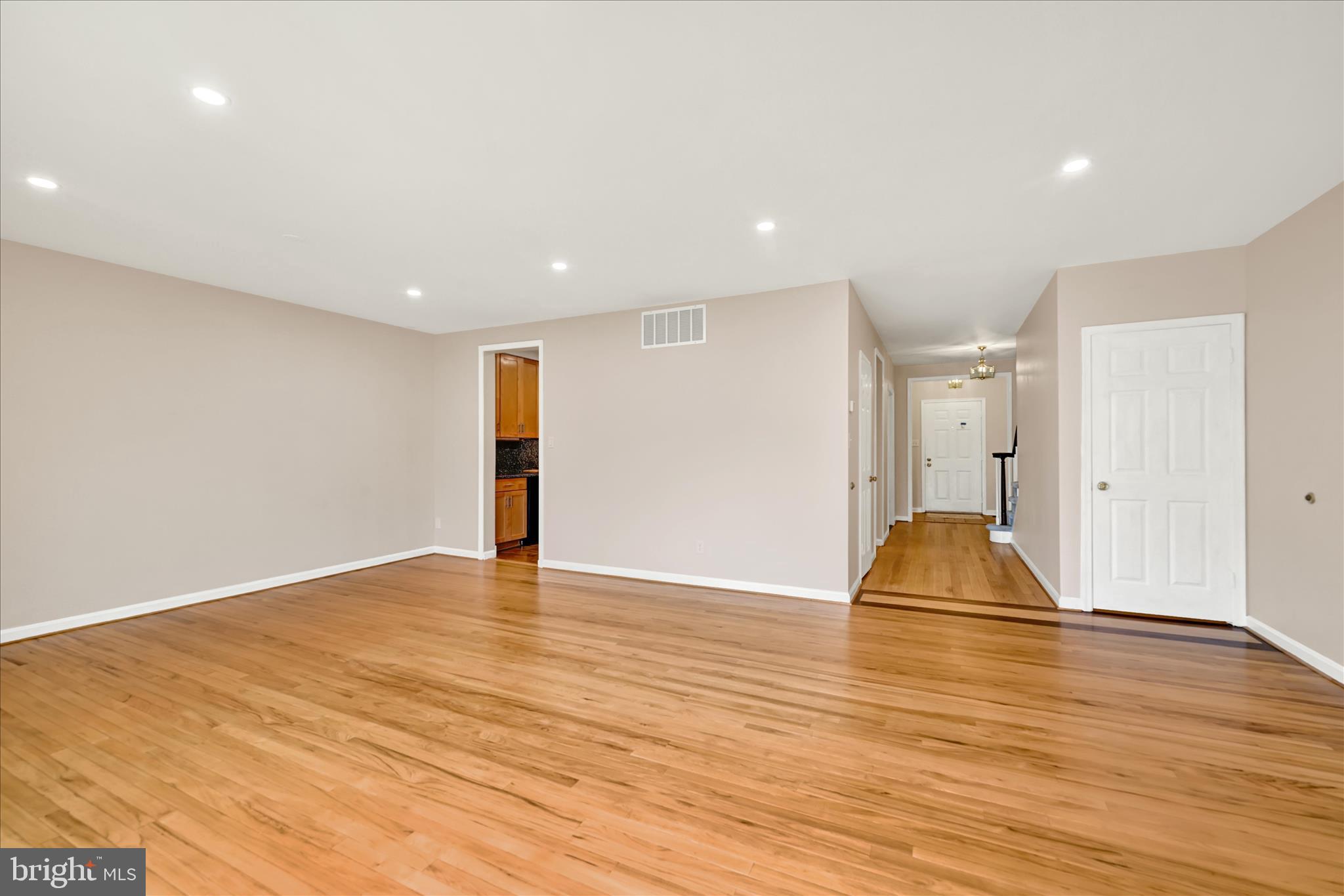 2317 Wonderview Road Lutherville-Timonium, MD 21093 - Photo 12 of 27 a view of empty room with wooden floor