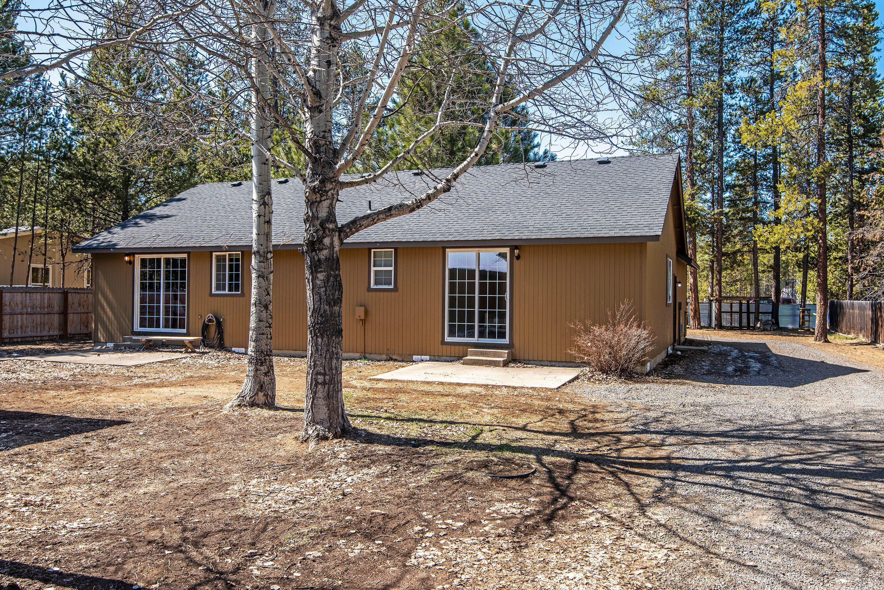 56274 Black Duck Road Bend, OR 97707 - Photo 19 of 25 56274 Black Duck Rd Bend OR-print-019-02