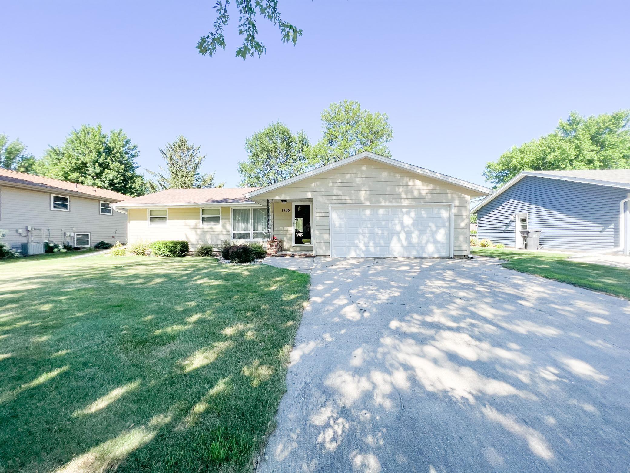 1735 Greenview Road Worthington, MN 56187 - Photo 1 of 1 Gallery Image 1