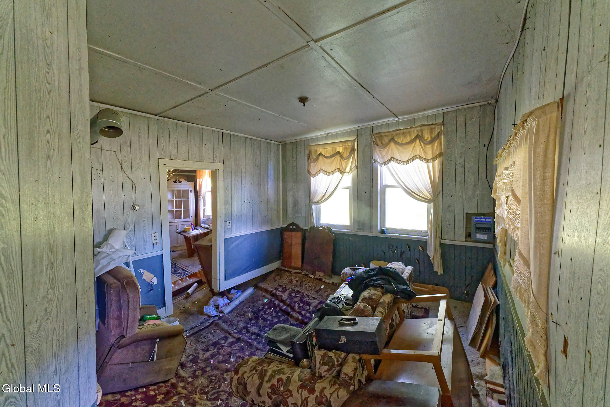 264 Finley Road Milton, NY 12020 - Photo 6 of 8 1 Inside (2)