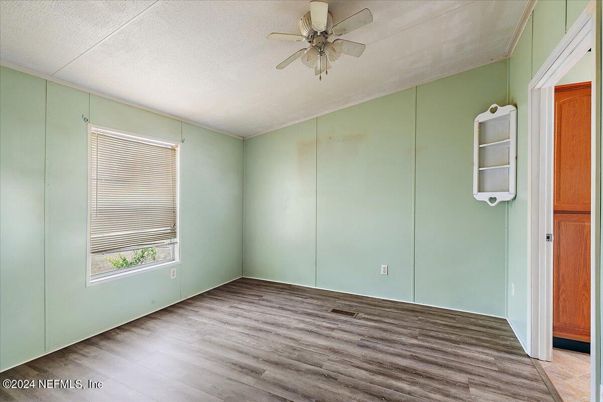 85581 Haddock Road Yulee, FL 32097 - Photo 6 of 13 Primary Bedroom
