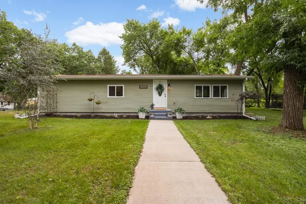 $434,900 | 16570 22nd Street South, St. Marys Point, MN 55043