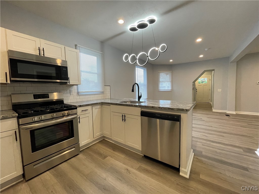 Undisclosed Address Syracuse, NY 13203 - Photo 4 of 44