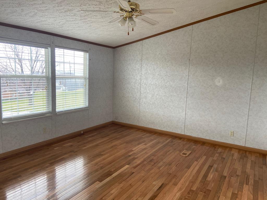 8145 Mountain Road Cedar Bluff, VA 24609 - Photo 19 of 34 Gallery Image 19