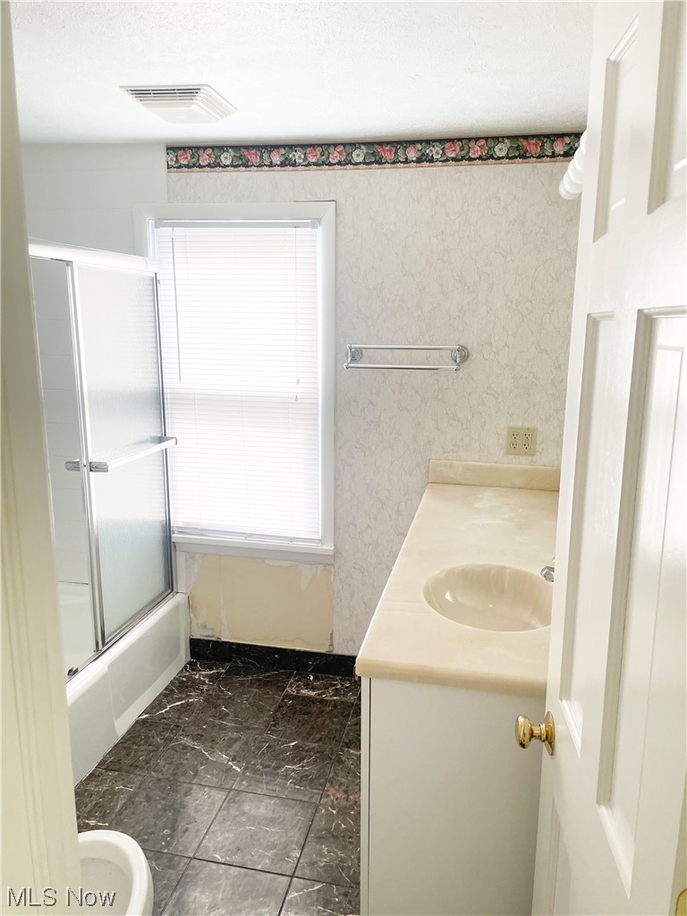 16513 Munn Road Cleveland, OH 44111 - Photo 11 of 15 Gallery Image 11