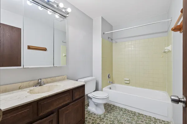 $255,000 | 3426 Highlander Drive, Eagan, MN 55122