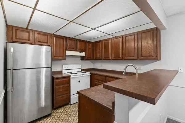 $255,000 | 3426 Highlander Drive, Eagan, MN 55122