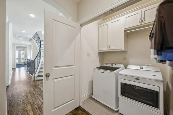 $925,000 | 5305 Gibson Street, Houston, TX 77007