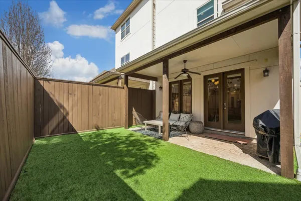 $925,000 | 5305 Gibson Street, Houston, TX 77007