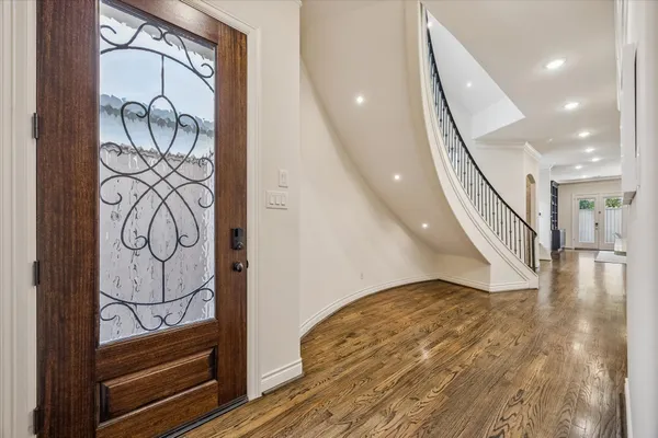 $925,000 | 5305 Gibson Street, Houston, TX 77007