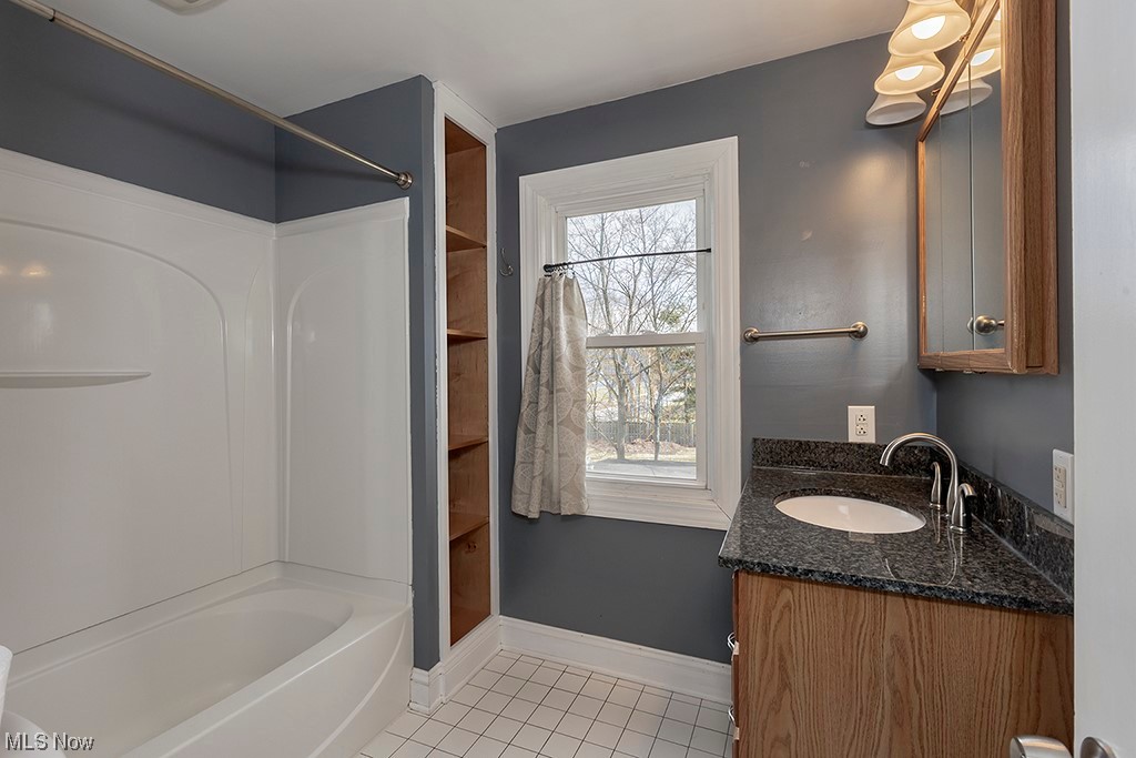 1435 Evanston Road Cleveland, OH 44124 - Photo 25 of 44