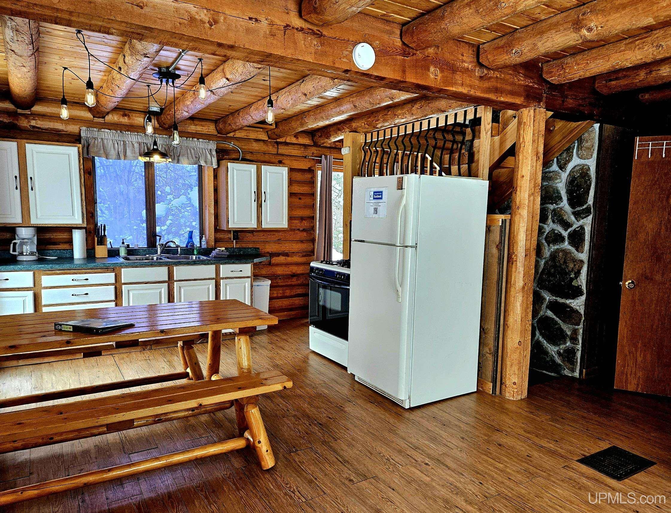 477 Sundance Road Wakefield, MI 49968 - Photo 6 of 28